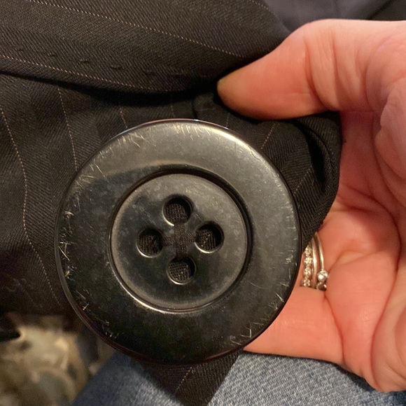 32.5 tall inseam pinstripes wool suit in excellent to like new condition - Picture 16 of 16